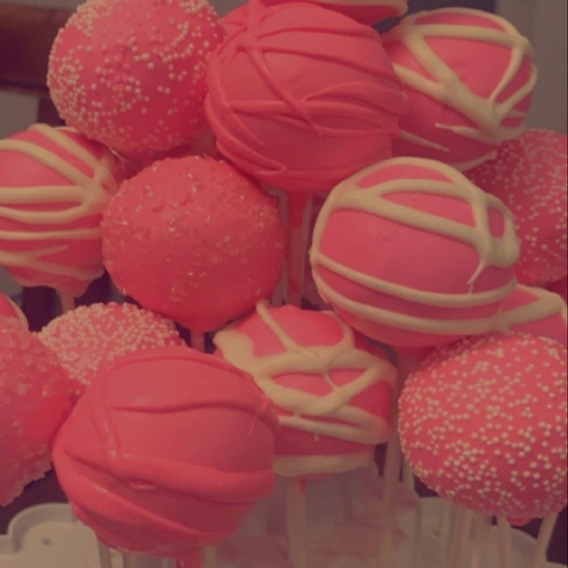 Strawberry Cakepops